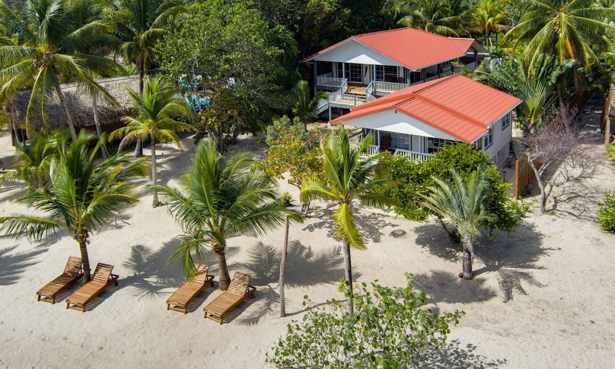 Placencia House | Complete Beach Retreat: Cottage + Beachhouse