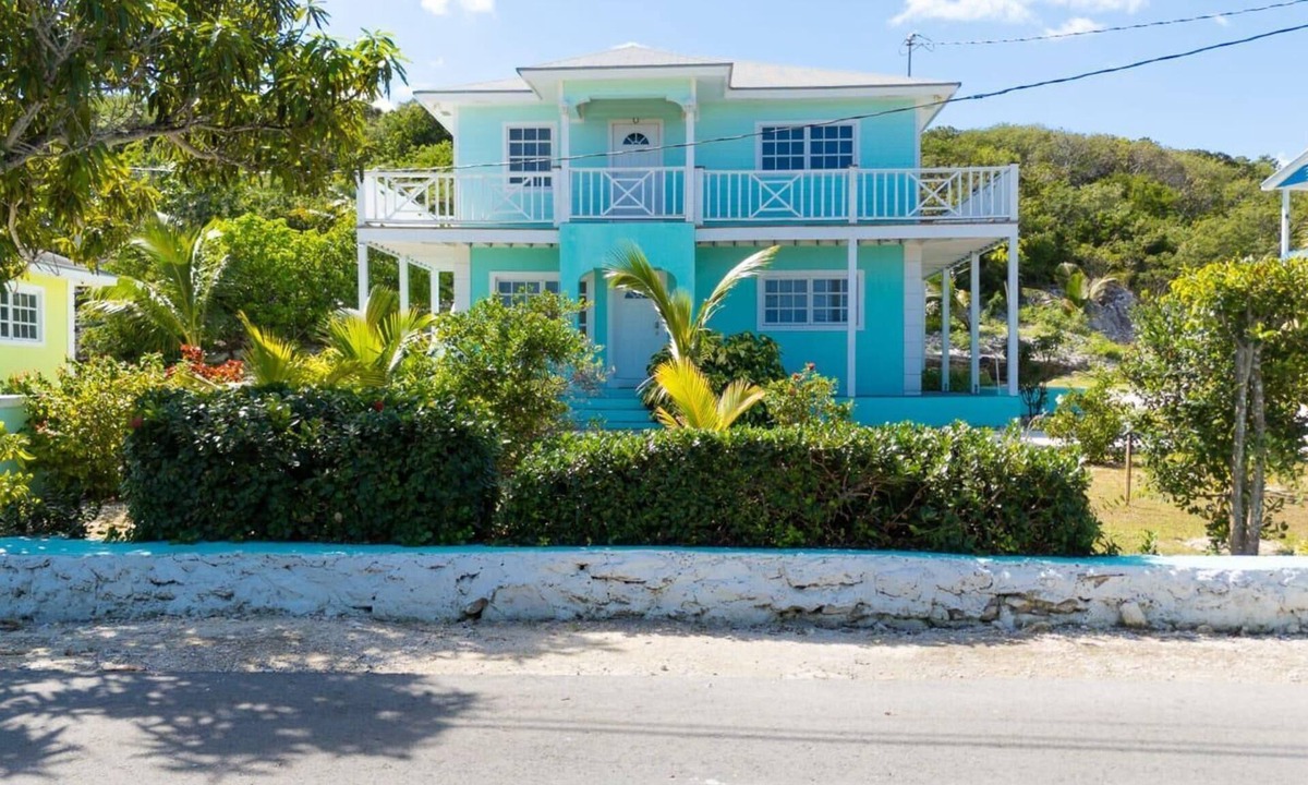 Rokers Point Apartment | Complete Villa Down stairs, 2 Bedroom