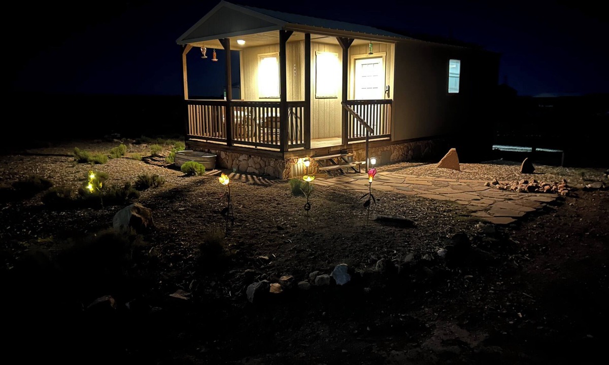 Valle Apartment | completely off-grid tiny home 32 miles south of the Grand Canyon south rim.