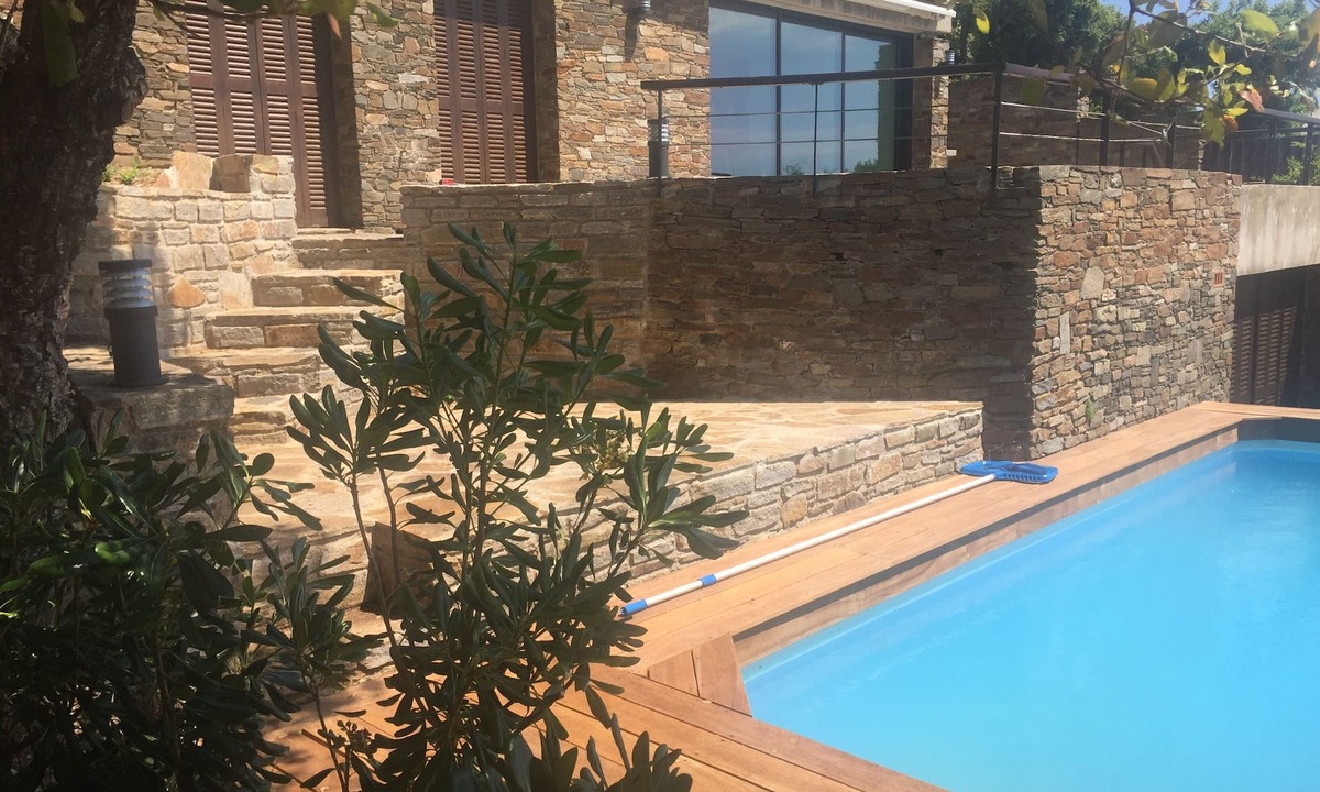 Cap Benat House | Completely renovated, air-conditioned villa with swimming pool, splendid view of the Golden Isles.