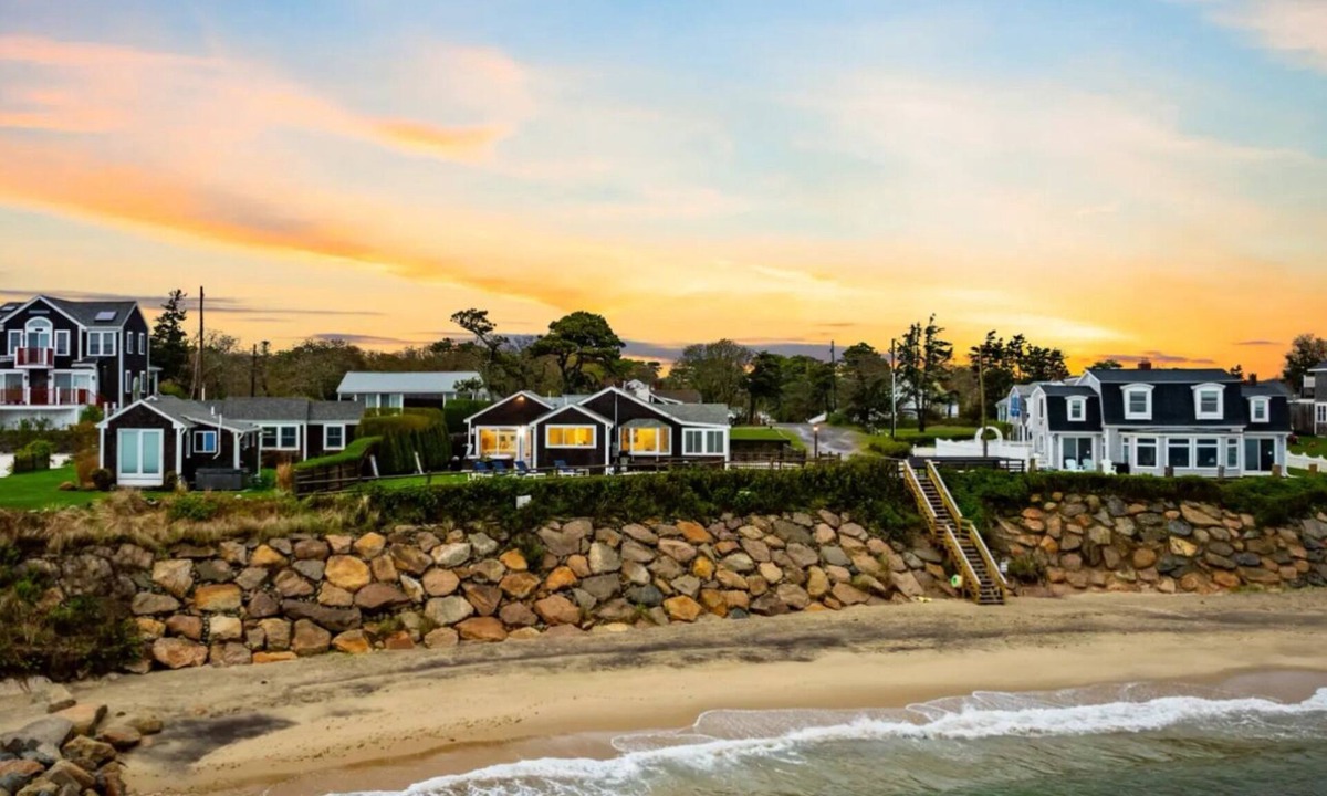 Dennis Port House | Completely Renovated Cottage Overlooking Nantucket Sound with Private Beach