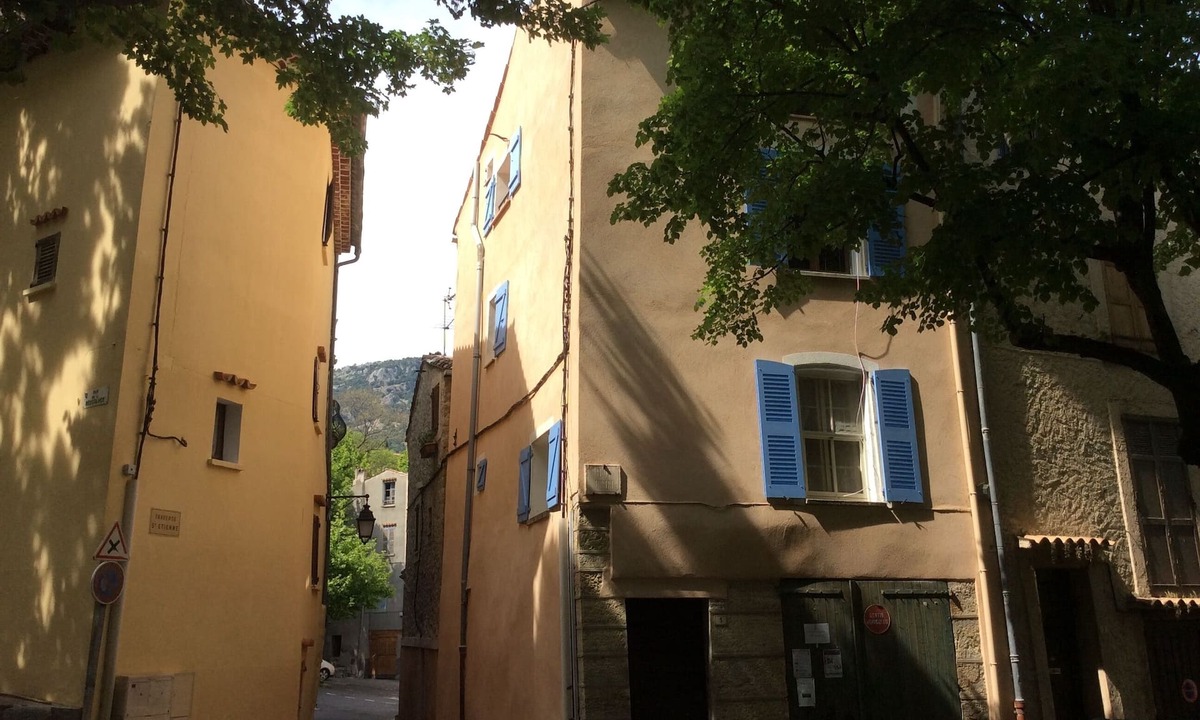 Bargemon Apartment | Completely renovated