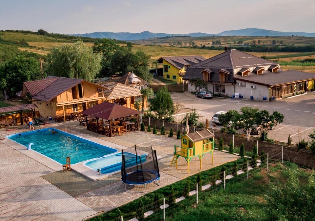 Bozovici House | Complex Stefanesti