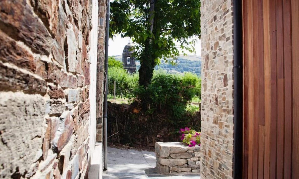 Triacastela Hostel | Complexo Xacobeo SL