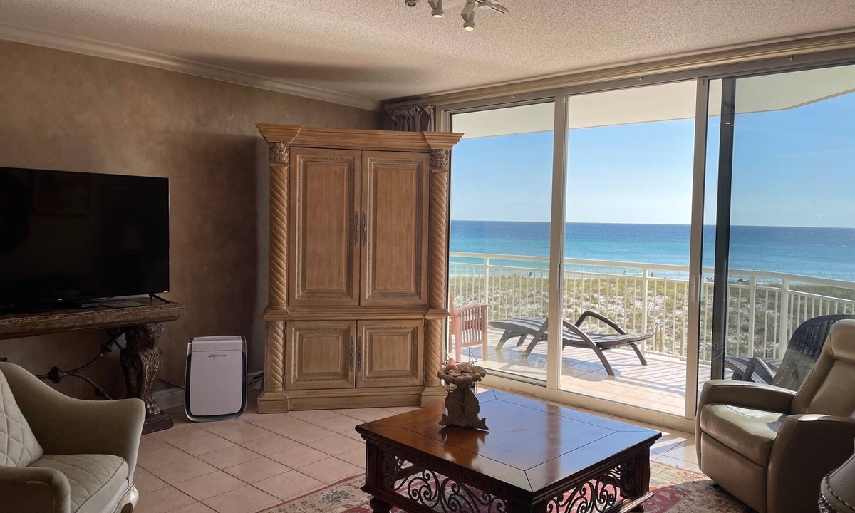 Navarre Beach Condo | Complimentary Beach umbrella and 2 chairs March through Oct.