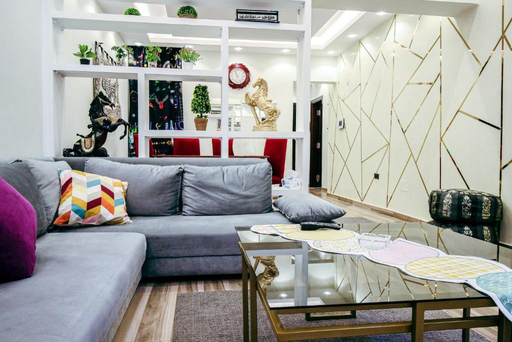 Agouza Apartment | Comtemporary Apartment in Cairo's City Centre