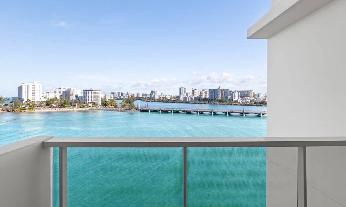 Puerta de Tierra Apartment | Concha Studio | located at the Condado Lagoon Villas building in Condado