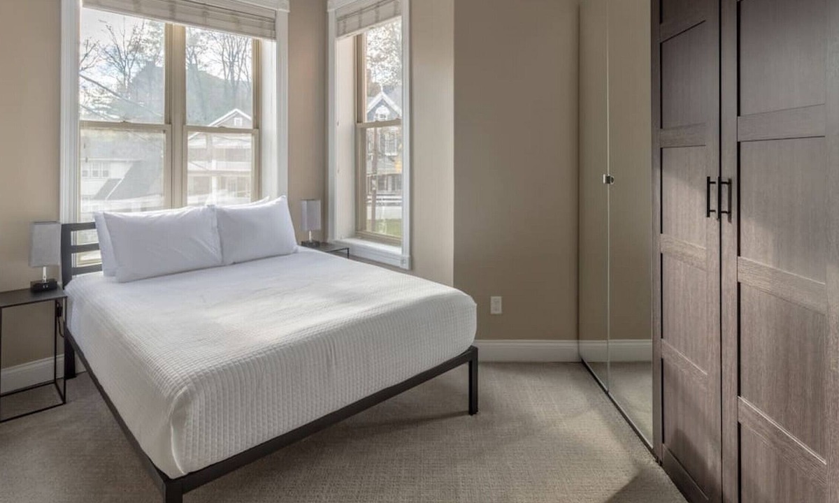 Mount Adams Condo | ★Condo for 4★Parking★Washer+Dryer★Nr Eden Park★