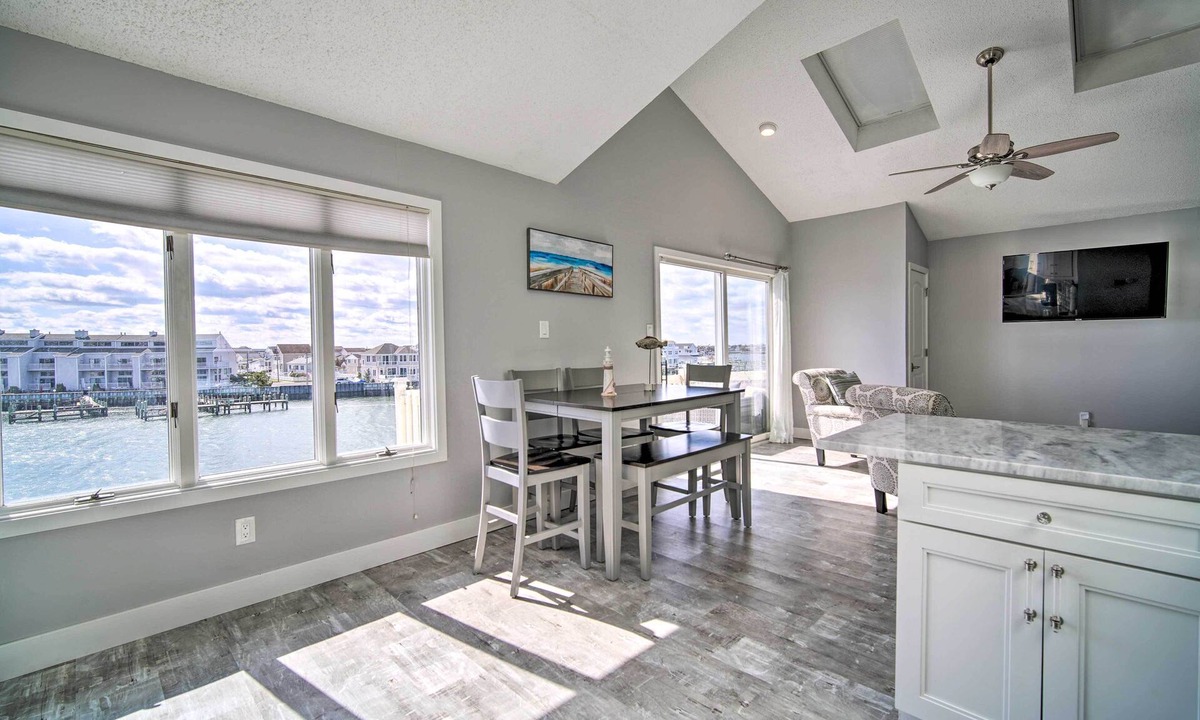 Brigantine Apartment | Condo w/Bay Views ~ 5 Mi to Atlantic City!
