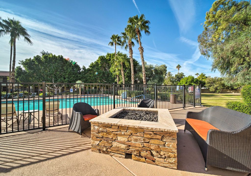 Inner Circle Apartment | Condo w/ Pool Access - Walk to Salt River Fields!