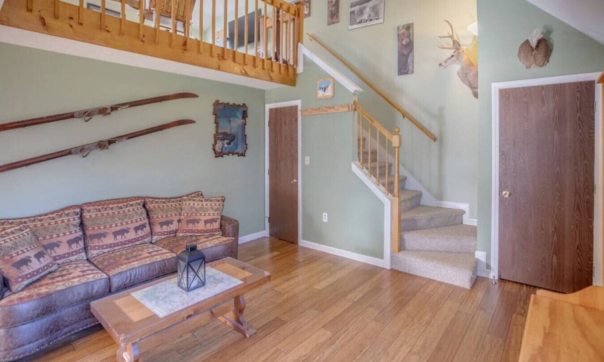 North Woodstock Villa | Condo with Offsite Amenities- Walk to Breweries!