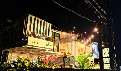 Senggigi Hostel | Container Hostel Senggigi