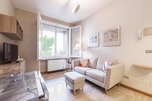 Porta Garibaldi Apartment | Contempora - Elvezia Park - 1bed, 1bath with balcony - E15
