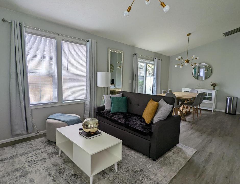 West Eugene Apartment | Contemporary 2-Bedroom Close to Downtown, Dining