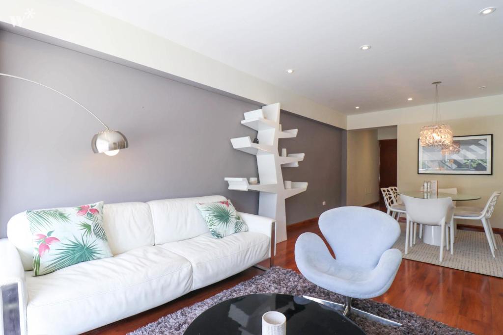 Miraflores Apartment | Contemporary 2BR Overlooking La Huaca Pucllana