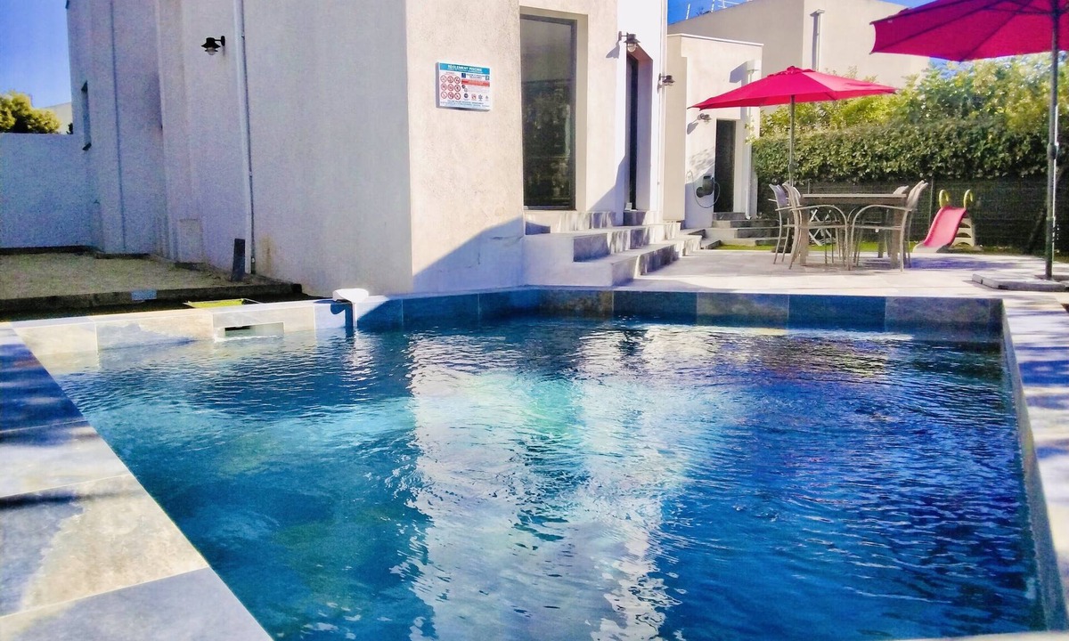 Sete Villa | ☀️⛱️ Contemporary air-conditioned villa & swimming pool 50 m from the beach - Sète 🌴🍹