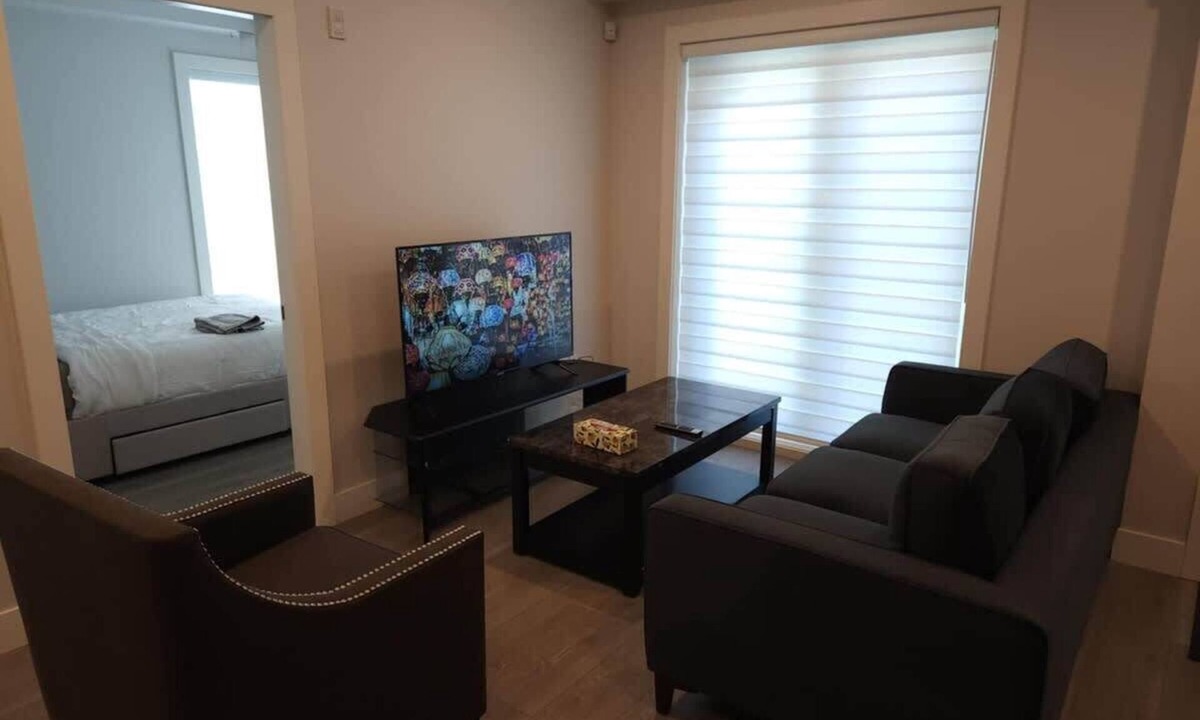 Marpole Condo | Contemporary Comfort: 2-Bedroom Condo near UBC