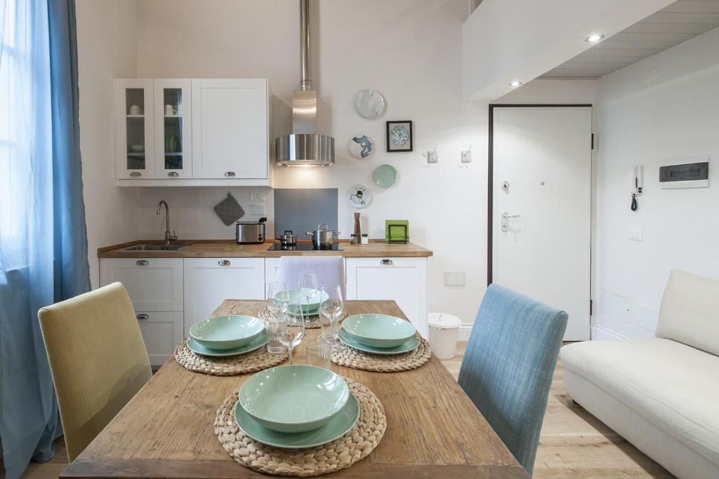 Santa Croce Apartment | Contemporary Conce 2 Bedrooms flat
