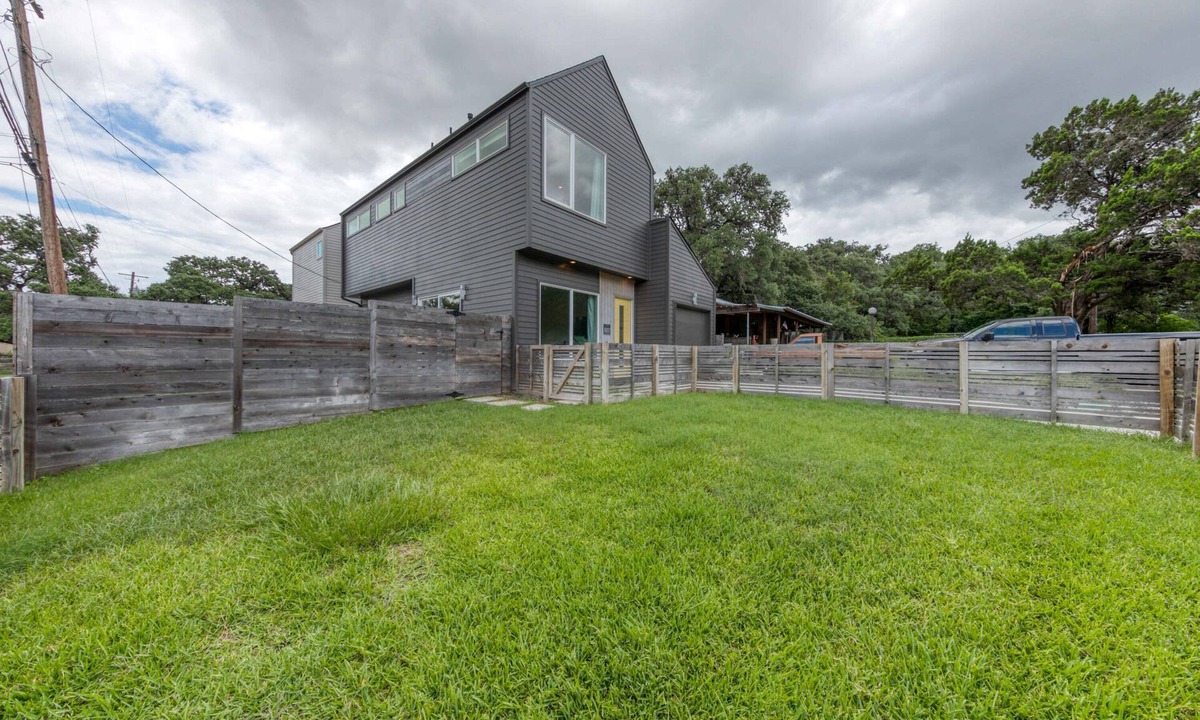 Galindo House | Contemporary Home Centrally Located Near SoCo & DT