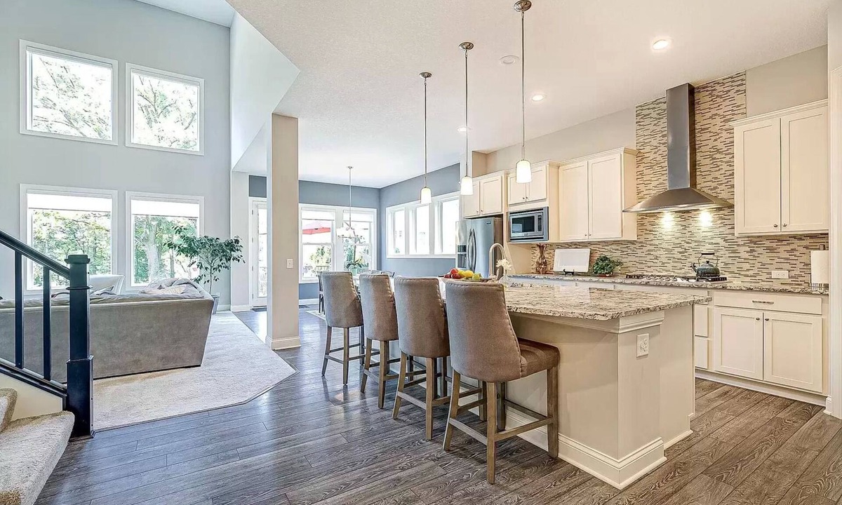 Excelsior House | Contemporary modern home in Excelsior. close to lake and shops