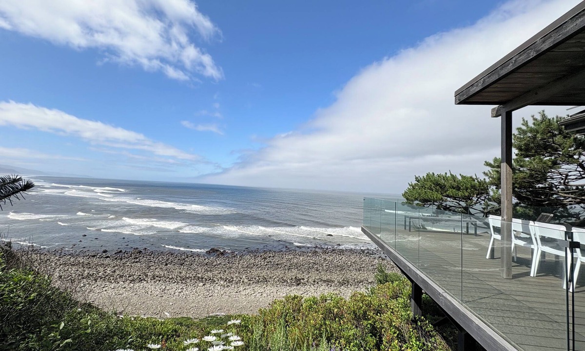 Neahkahnie Beach House | Contemporary Oceanfront Estate: Last minute cancellation July 15-27: Lower Rate!