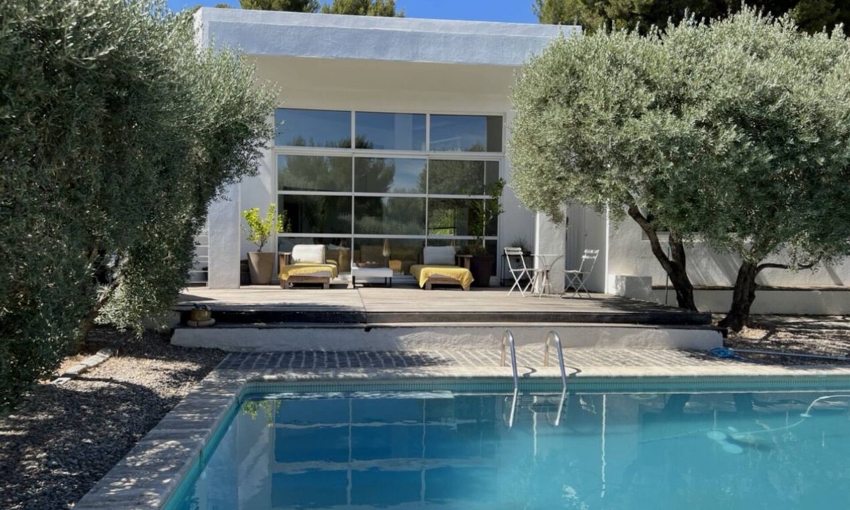 13th Arrondissement Villa | Contemporary Villa in the trees in Marseille