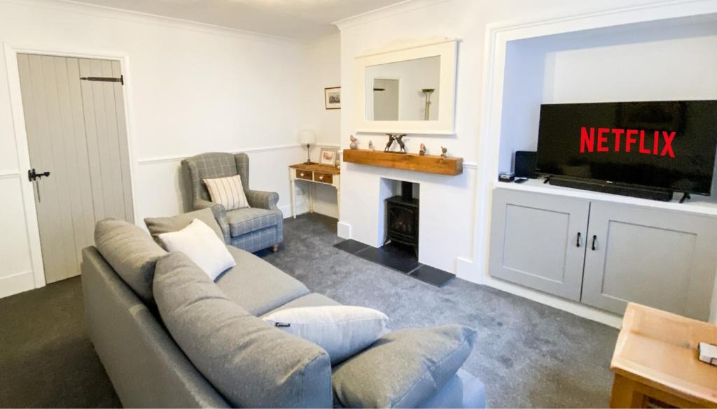 Worksop Apartment | Contractor Friendly 2-Bed - Fast Wi-Fi & Netflix