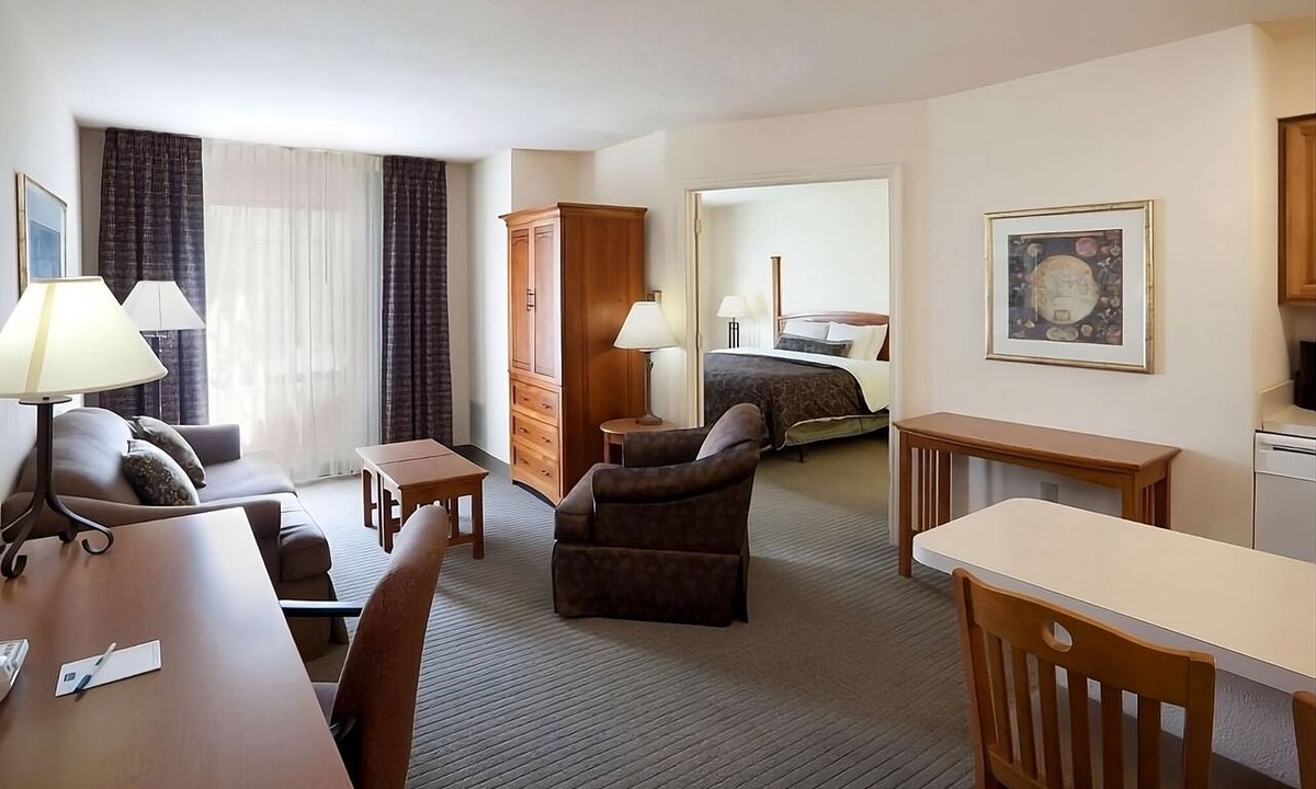 Vance Jackson Apartment | Convenient Accommodation w/Fully-equipped Kitchen! A 7-minute drive to UTSA!