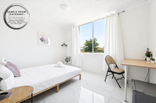 Cabramatta House | Convenient Double Stay in Heart of Cabramatta - Shared Bathroom and Kitchen