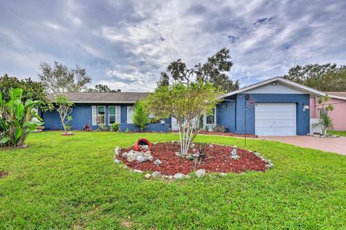 Whitfield Apartment | Convenient Sarasota Studio w/Lush Backyard!