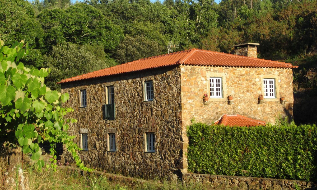 Fornelos House | Converted Water Mill With Private Pool