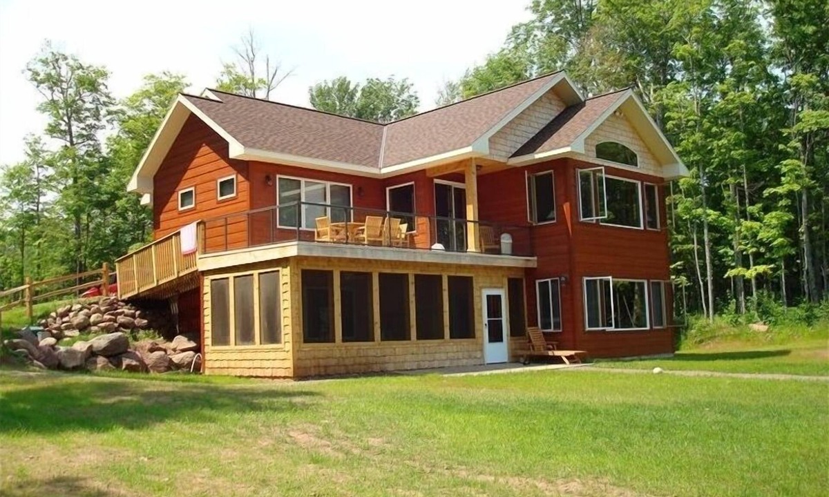 Marenisco House | Cool Water Shores, Lake Gogebic Luxury Home
