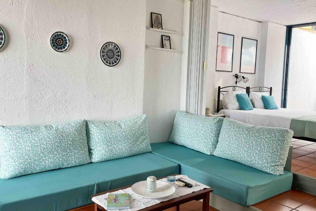 Barbati House | Coral Blue