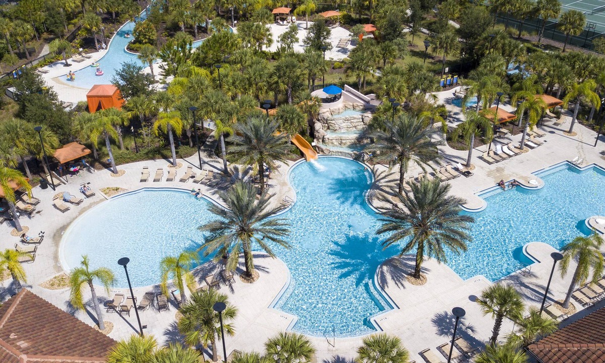 Loughman Cottage | Coral Eagle at Solterra Resort by Shine Villas 415