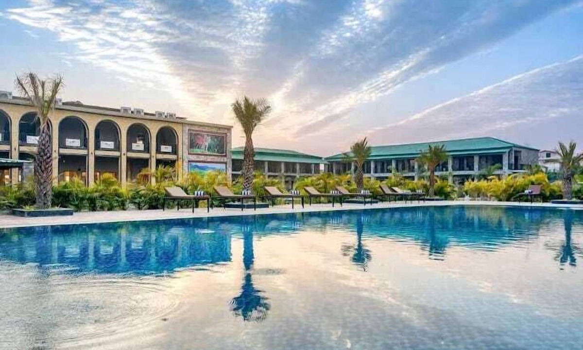 Ramnagar Hotel | Corbett Elegant Retreat