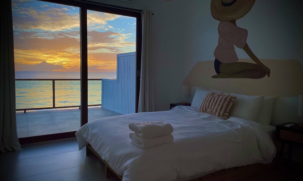 Stella Hotel | Corcega Beachfront Suites