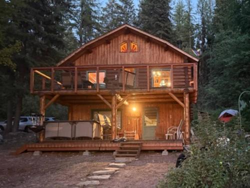 Kalispell House | Corkys Cabin-Lake Front