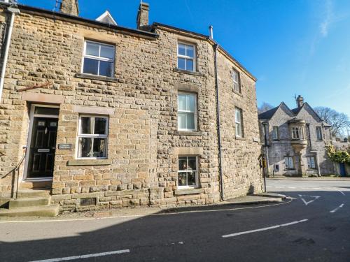Tideswell House | Corner Cottage