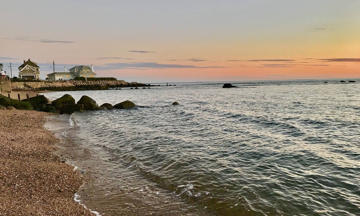 Middlesex County House | Cornfield Point Cottage