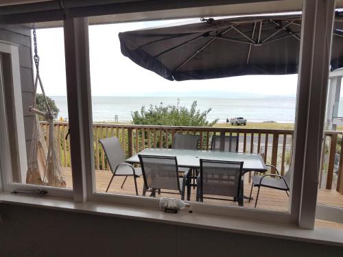 Tapu House | Coromandel Tapu - Beachfront Escape