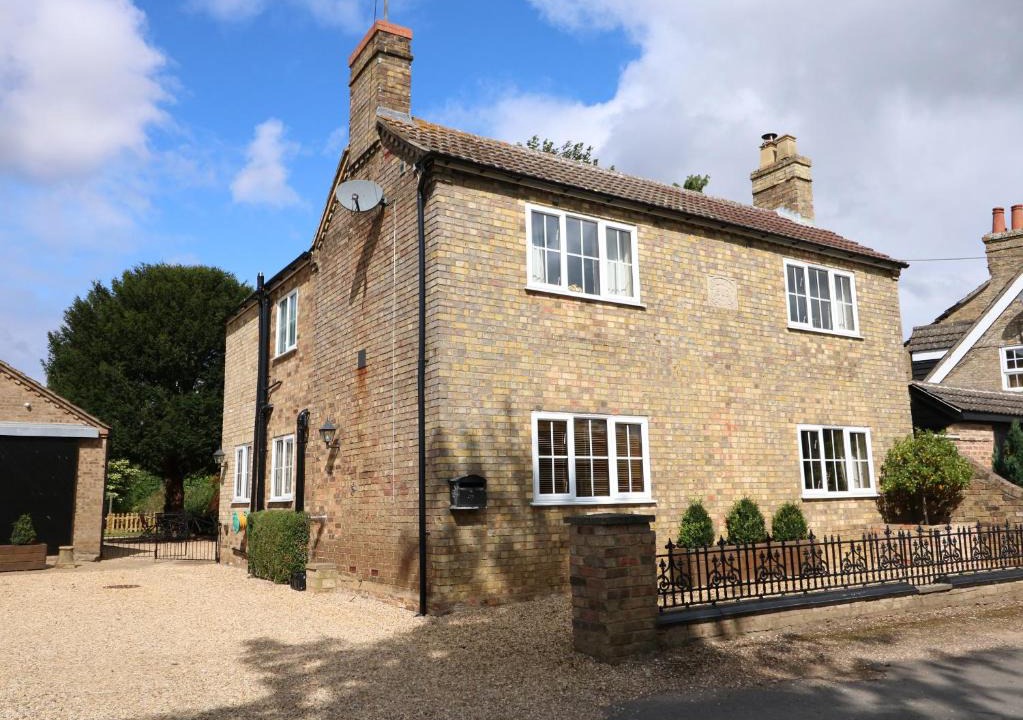 Wisbech House | Coronation Cottage
