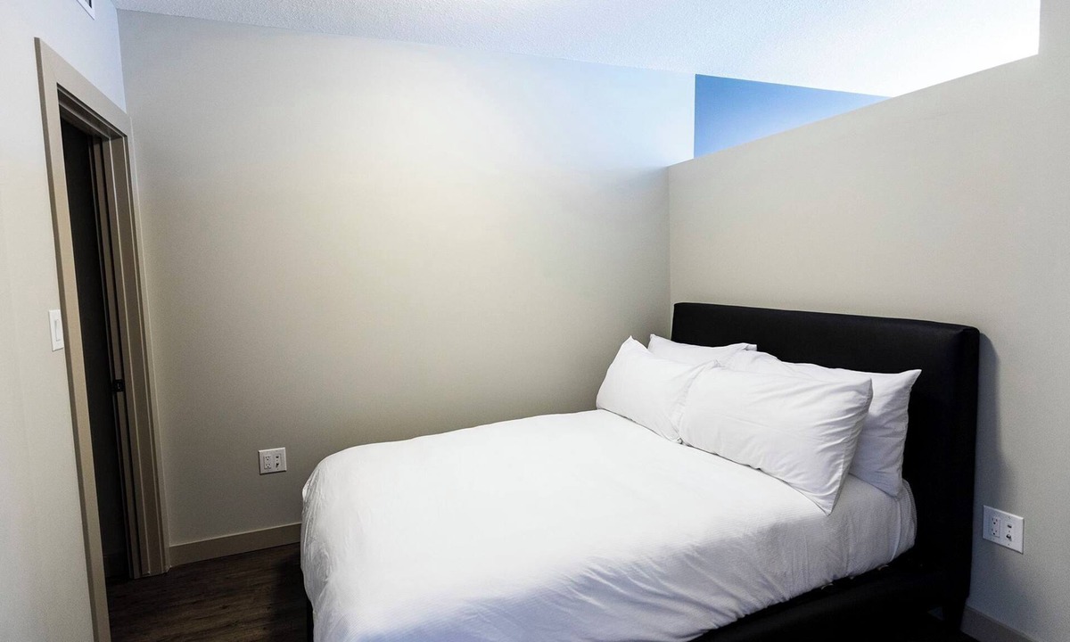 Downtown Edmonton Apartment | Corporate Stays Mayfair Apartments
