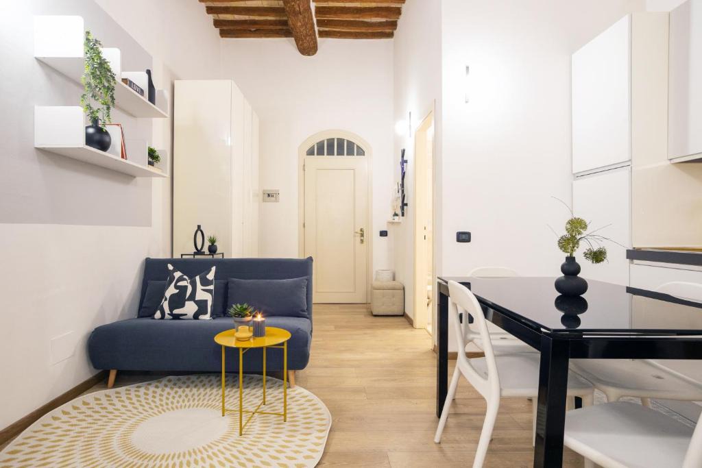 Old Town Apartment | Corso Vannucci Central Apartment