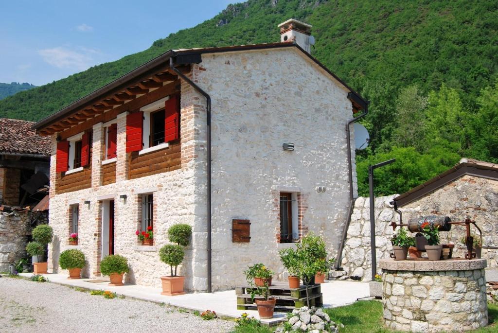 Romano d'Ezzelino House | Corte Santa Felicita Guest House