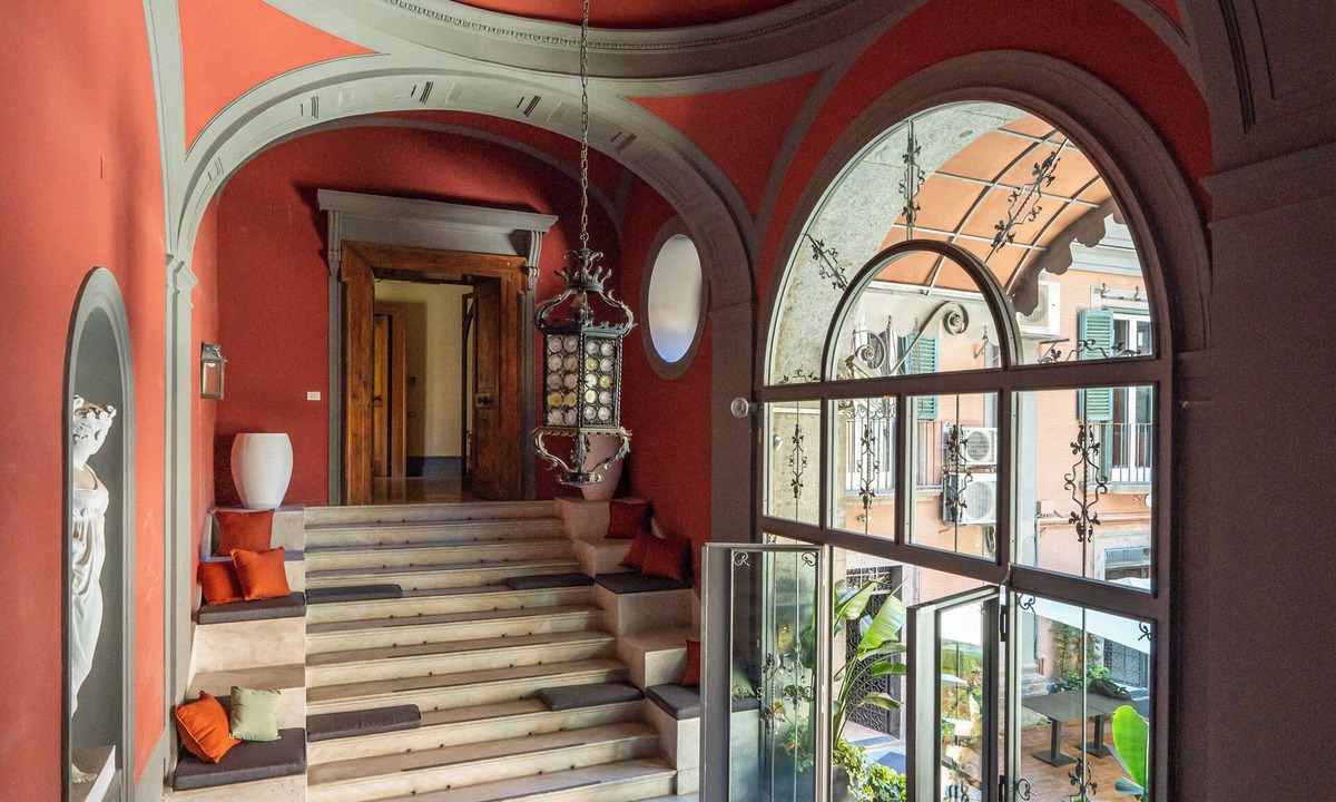 Chiaia House | CORTE SATRIANO RESIDENCE