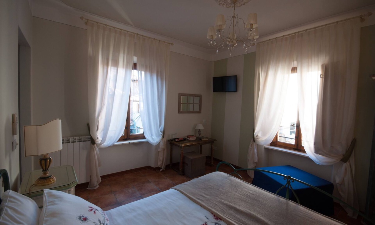 Lucca Historical Center Bed & Breakfast | Corte Toro
