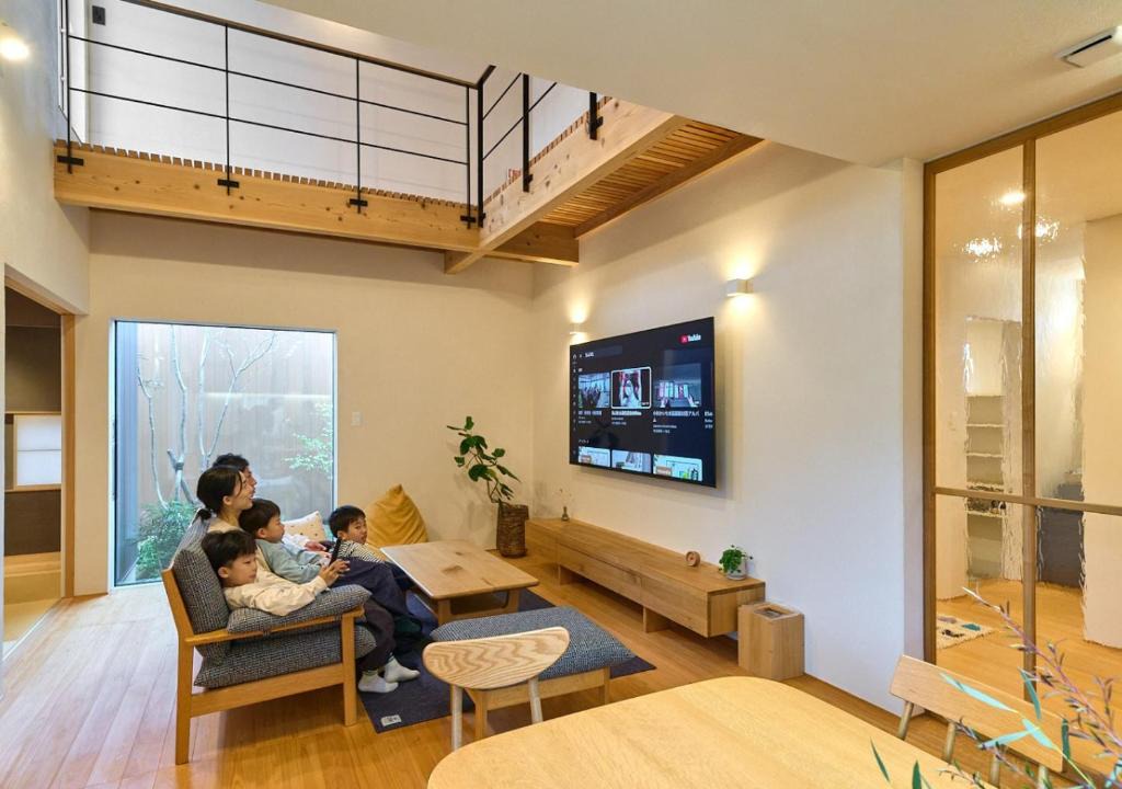 Mitoyo Apartment | Cortile