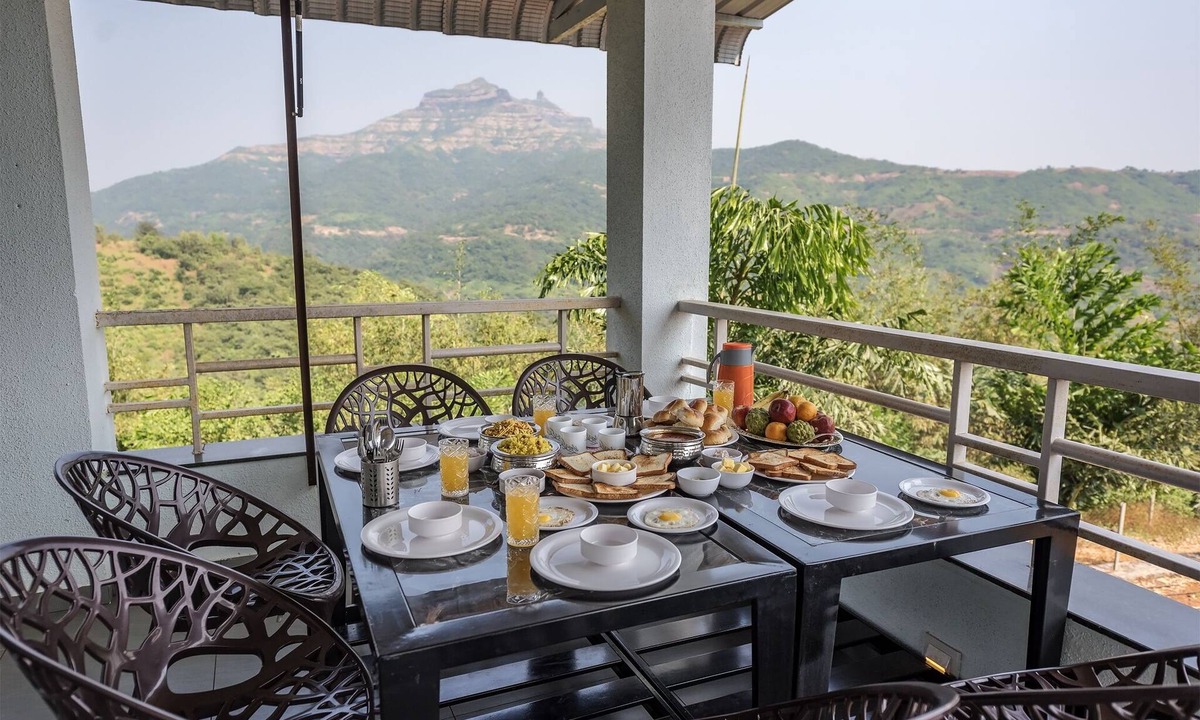 Ambavna Villa | CosmicStays Ekantam - Mountain View Villa near Pune