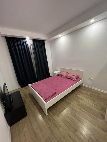 Stefanestii de Jos Apartment | Cosmopolis Single Bedroom Apartment 204