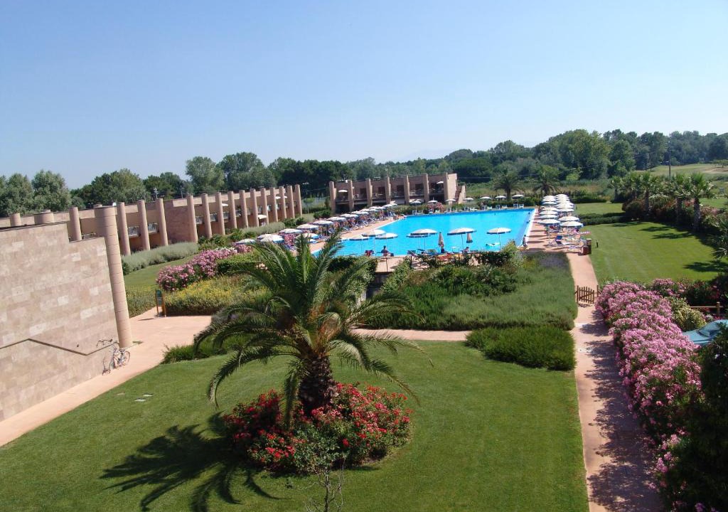 Tirrenia Resort | Cosmopolitan Golf & Beach Resort